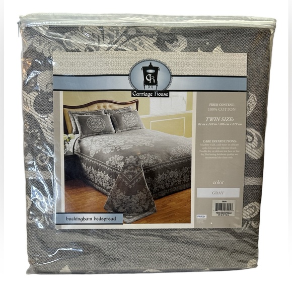 Carriage House Buckingham Gray Bedspread Twin Size - Picture 2 of 2